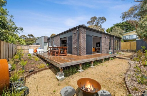 Anglesea House | McMillan Escape