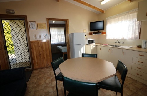 Mayurra Cabin | Millicent Hillview Caravan Park