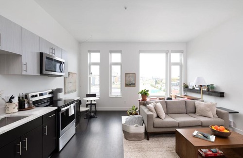 Milwaukee Apartment | Modern 1BR Apt with Skywalk to Fiserv, Rooftop, and Parking