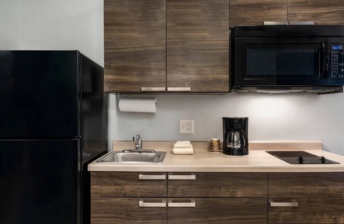 St. Joseph Hotel | Modern 2-Room Stay Near Interstate – Explore St. Joseph Attractions