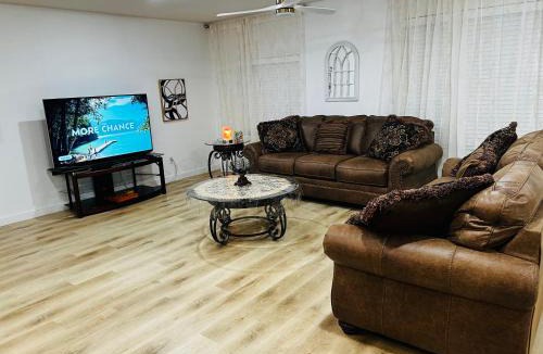 Irving Villa | Modern 3 Bed Room, 2 Full Bath, Central DFW Area