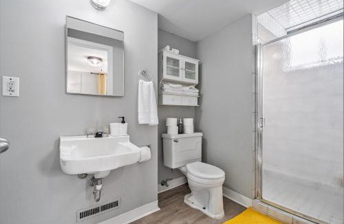 West Omaha House | Modern 4-Bedroom Retreat