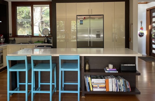 Somers House | Modern, Light & Comfortable 3 Bedroom Beach House