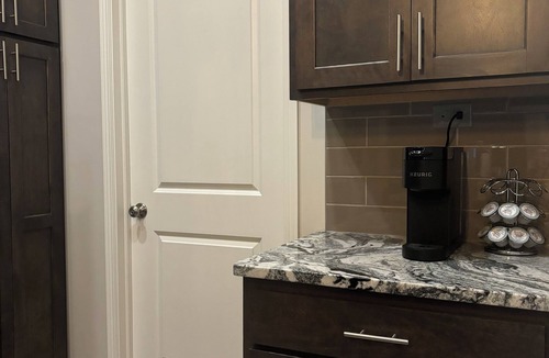 Lincoln House | Modern Luxury Townhome - Sleeps 10