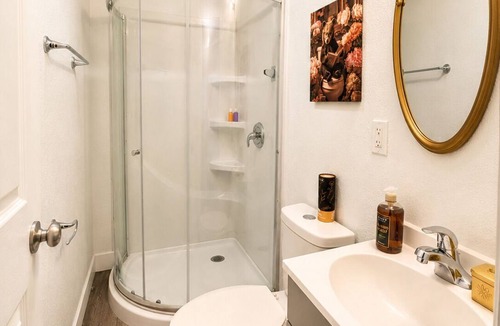 Auburn Apartment | Modern Private Suite Private Entrance + Bathroom