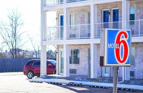 Rolla Hotel | Motel 6-Rolla, MO