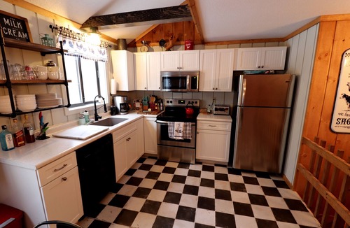 West Dover House | Mount Snow Townhome w/Heated Pool! - The Rooster