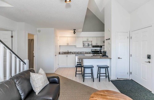 Craigleith Apartment | Mountain Peaks | Pool, Shuttle w/2 Patios