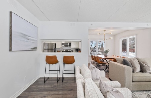 The Blue Mountains Hotel | Mountain Walk Condos