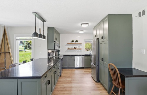 The Blue Mountains Hotel | Mountain Walk Condos