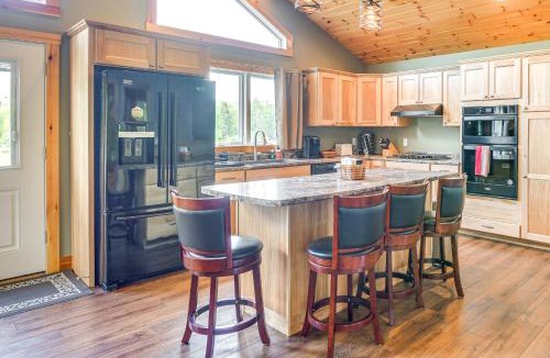 Montgomery Center House | Mtn-View Home 6 Mi to Jay Peak Resort Fish and Hike
