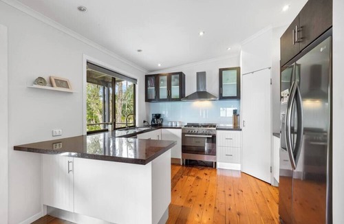 Mudjimba House | Mudjimba Art House - Quirky Beachside Holiday Home w/pool