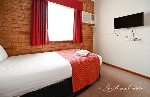 Narrandera Hotel | Narrandera Club Motor Inn
