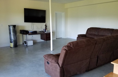 Jamaica House | New Beautiful Modern Home - Weekly or Monthly - Isolated but Centrally Located