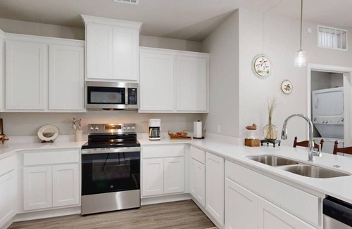 Bryan Apartment | *New* Ducks & Diamonds 3br/3bath