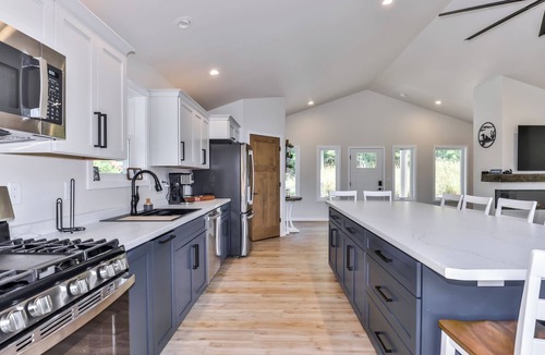 Minocqua House | New Modern Construction on McNutt Lake, Minutes from downtown Minocqua!