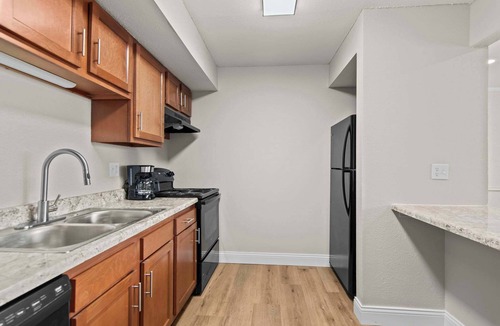 Springfield Apartment | Newly Renovated Unit in Central Spfld! #101