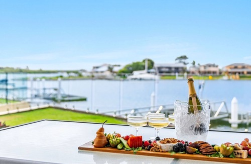Yamba House | Nirvana Waters - Absolute Waterfront Escape with Private Pontoon & Pool - Holiday Yamba