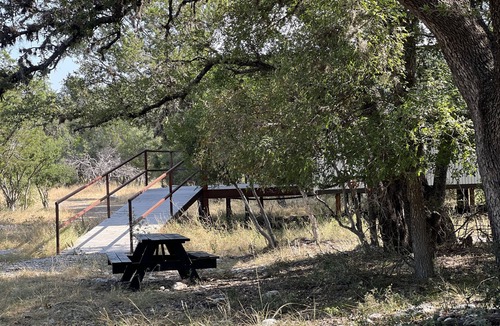 Barksdale Cabin | Nueces River Cabins-Elm Cabin