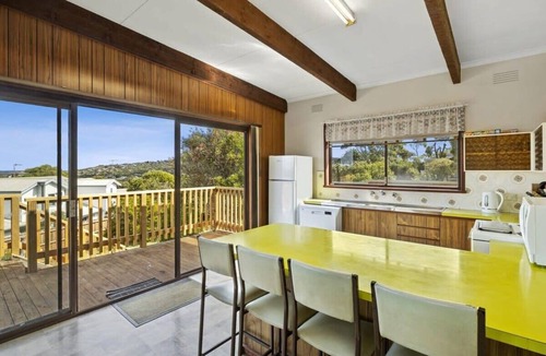Anglesea House | Ocean View Retreat