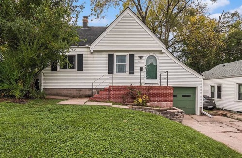Morton Meadows House | Omaha Escape Central Getaway with Private Sauna!