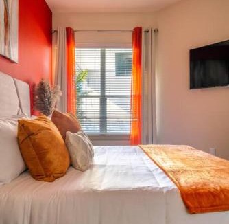 Astrodome Apartment | PackHouse 2