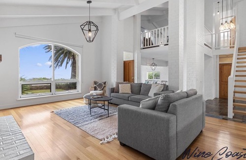 Sellicks Beach House | Palms on The Esplanade by Wine Coast Holiday Rentals