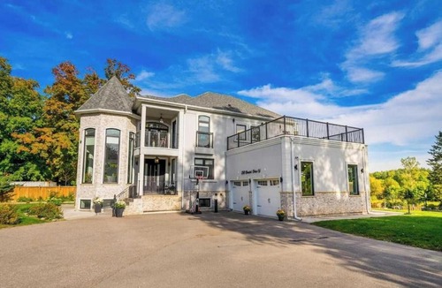 Brampton Villa | Parties, Weddings or Holiday Gateway - A perfect place for your small gatherings