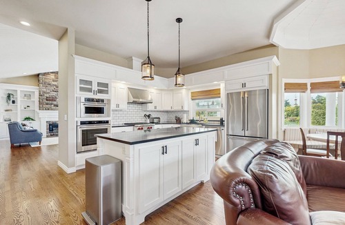 Centralia House | Patio & On-Site Fishing! Plummer Lake Escape