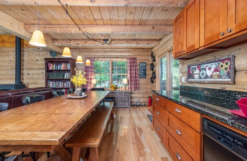 Townshend House | Peaceful 3-BR Cabin 40-Min to Stratton