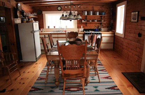 Washington Cabin | Peaceful, cozy, off-grid cabin on a horse farm in the beautiful mountains of VT.