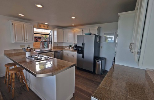 Coupeville House | Peaceful Waterfront Retreat - Private Deck and Sunset Views