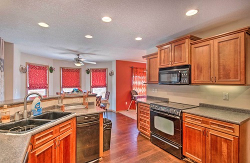 Des Moines House | Pet-Friendly Des Moines Home w/Fenced Yard!