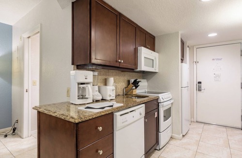 Pompano Beach Resort | Pompano Beach | Coastal Ocean Stay | Pool + Beach
