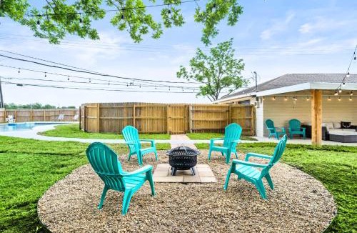 Deer Park House | Pool 5 Star Large Deer Park home Super Host