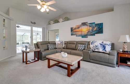 Spring Hill House | Pool, Grill & Golf Course Views: Spring Hill Stay!