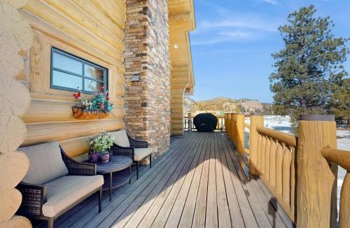 South Fork House | Poppy