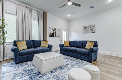 OST - South Union House | Premier Luxe Houston Getaway NRG Med Center