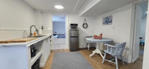 Selwyn Apartment | Private 2-Bedroom Minutes From Trent University