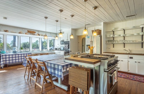 Alligator Point House | Private Dock, Easy Gulf Access & Red Snapper Season Fun!