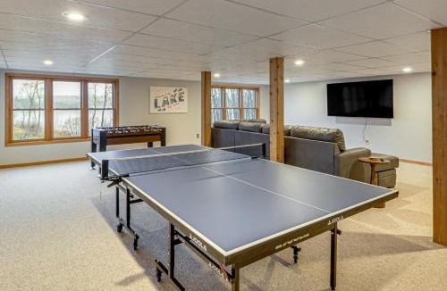 Melrude House | Private Lakefront Home w/Game Room in Aurora!