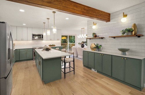 Mukilteo House | Private, remodeled tree-top home in beautiful Mukilteo with water views!