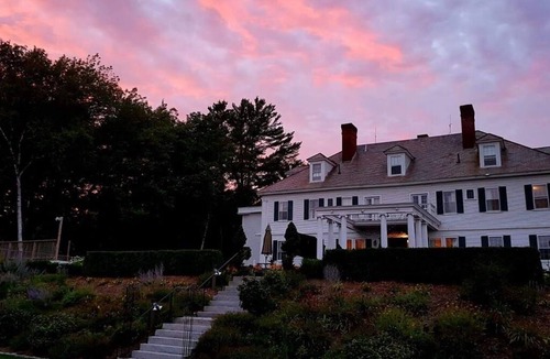 Windsor House | Private Wing of largest Colonial Revival Mansion- Only 15 min to Woodstock