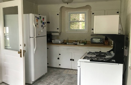 East Charleston Cottage | Quaint Cottage On Echo Lake East Charleston, VT