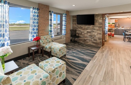 Rochelle Hotel | Quality Inn Rochelle