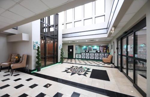 Mattoon Hotel | Quality Inn & Suites Mattoon South