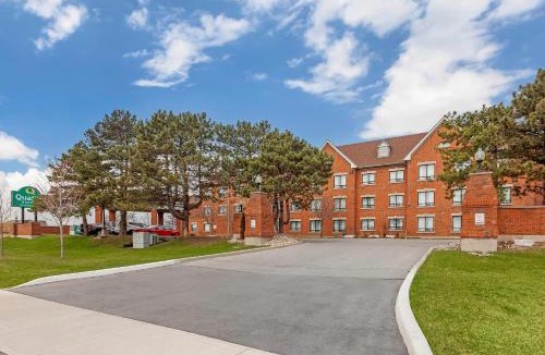 Whitby Hotel | Quality Suites