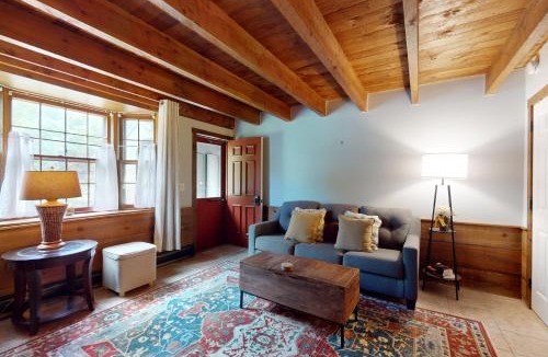 West Hartford Apartment | Quechee Hollow 2C