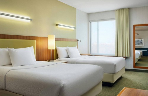 Moosic Hotel | Queen w/Sofa | SpringHill Scranton | PNC Field, Festivals, Mohegan | 2 Units