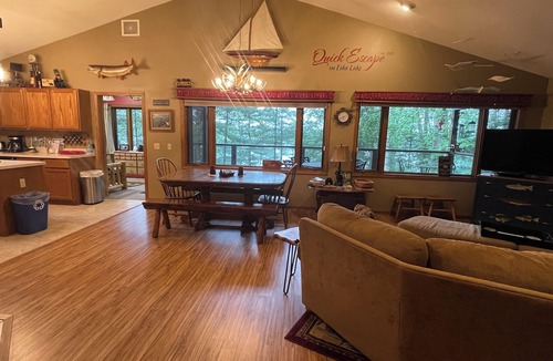 Eagle River Cabin | Quick Escape - Large 3+Bed 2 Bath Cabin near Eagle River & St. Germain